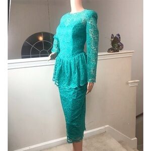 Vintage Green Lace Peplum Dress